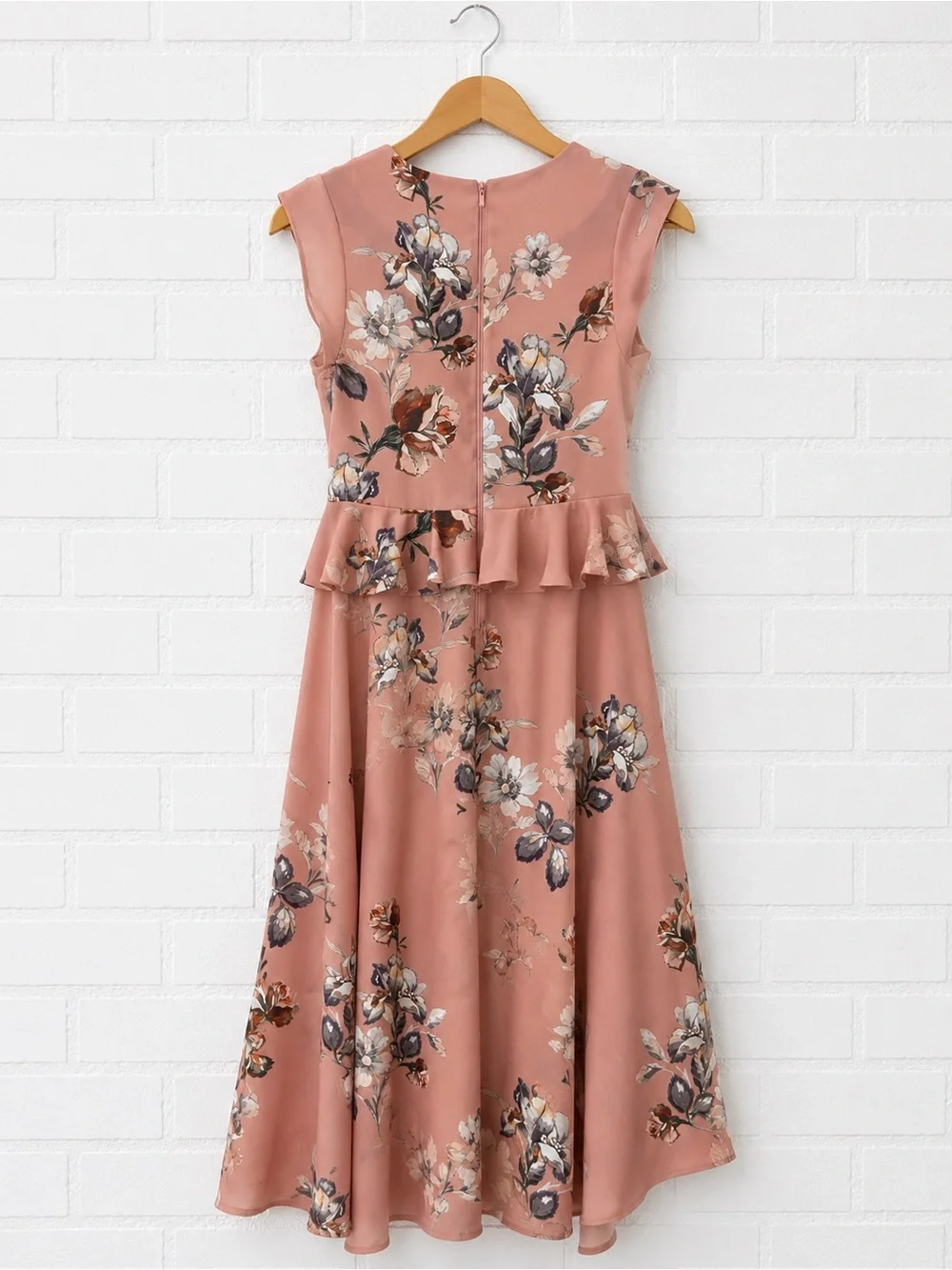 Hope & Ivy Maternity Floral High-Low Dress – Size US 6
